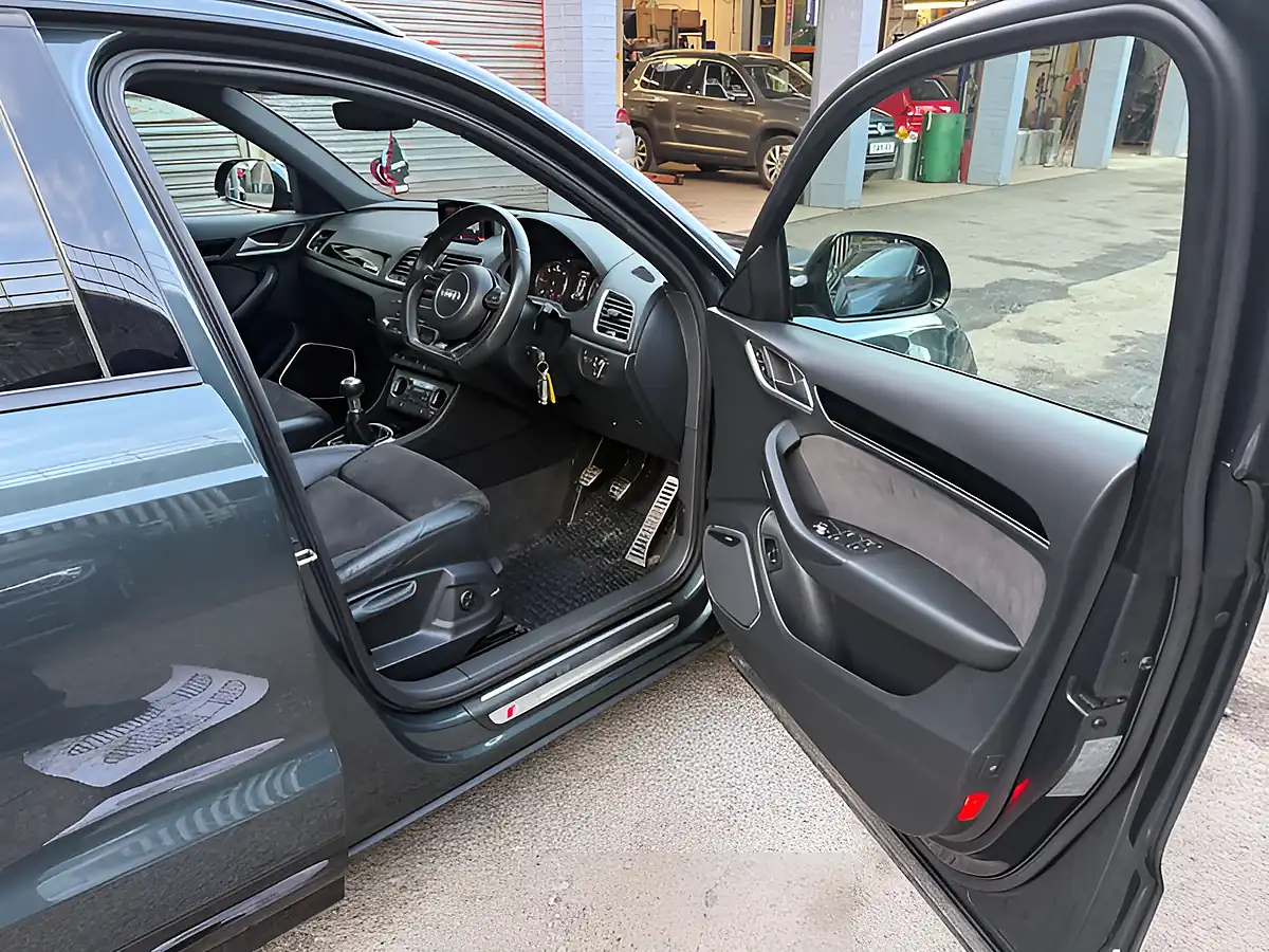 Used 2017 Audi Q3 Black Edition Green - Interior and Exterior details 13