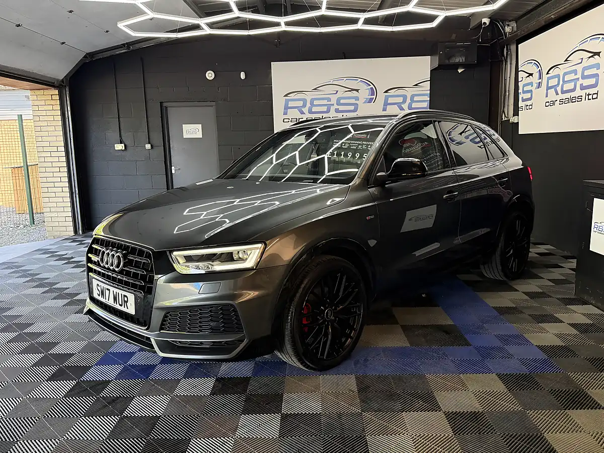 Used 2017 Audi Q3 Black Edition Grey - Interior and Exterior details 6