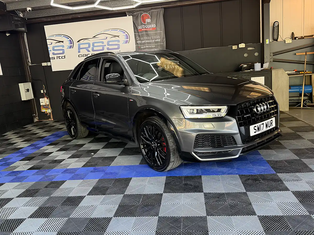 Used 2017 Audi Q3 Black Edition Grey - Interior and Exterior details 7