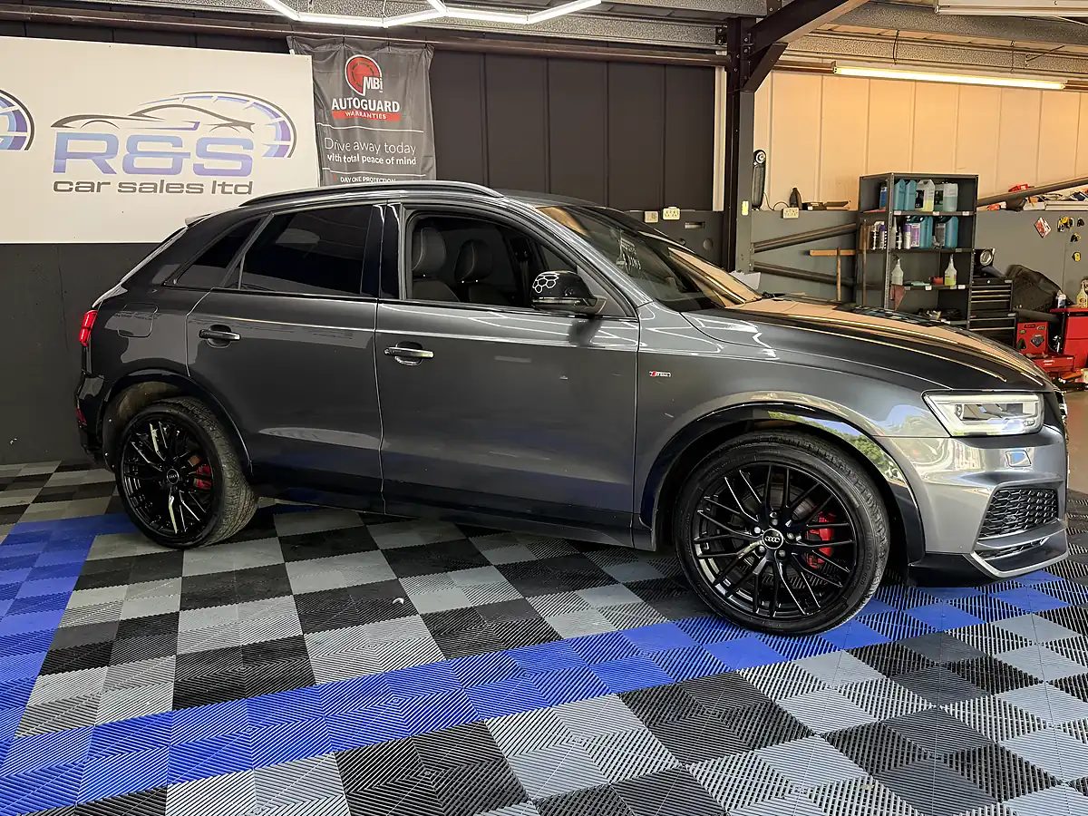 Used 2017 Audi Q3 Black Edition Grey - Interior and Exterior details 8