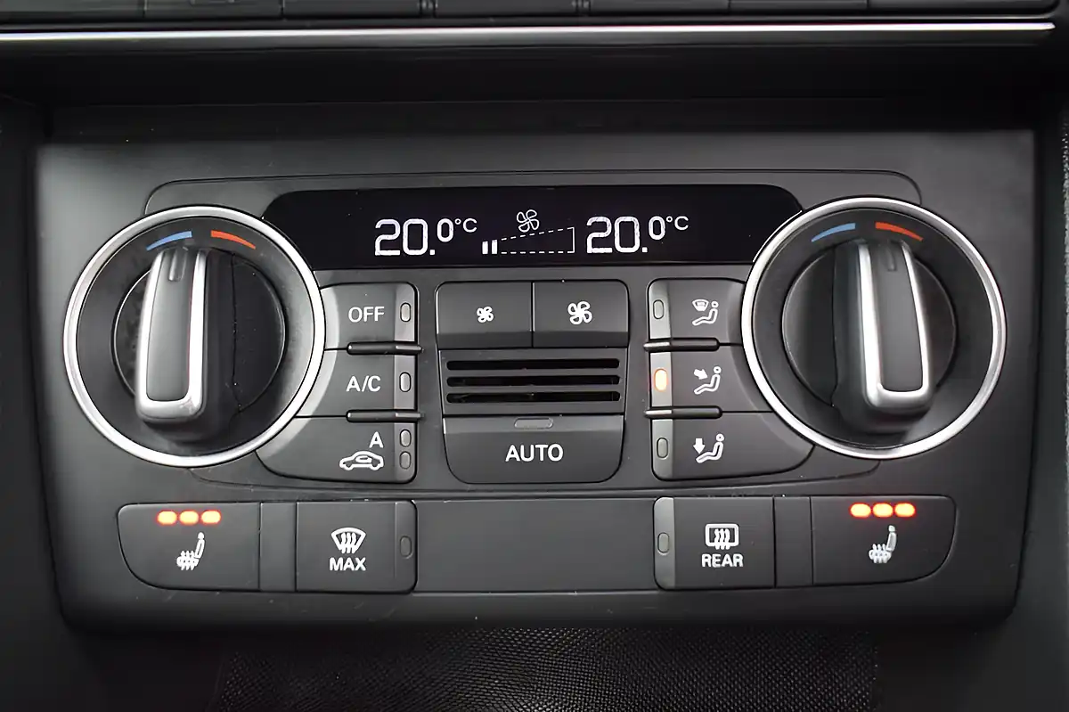 Used 2017 Audi Q3 Black Edition S Line Glacier White - Interior and Exterior details 15