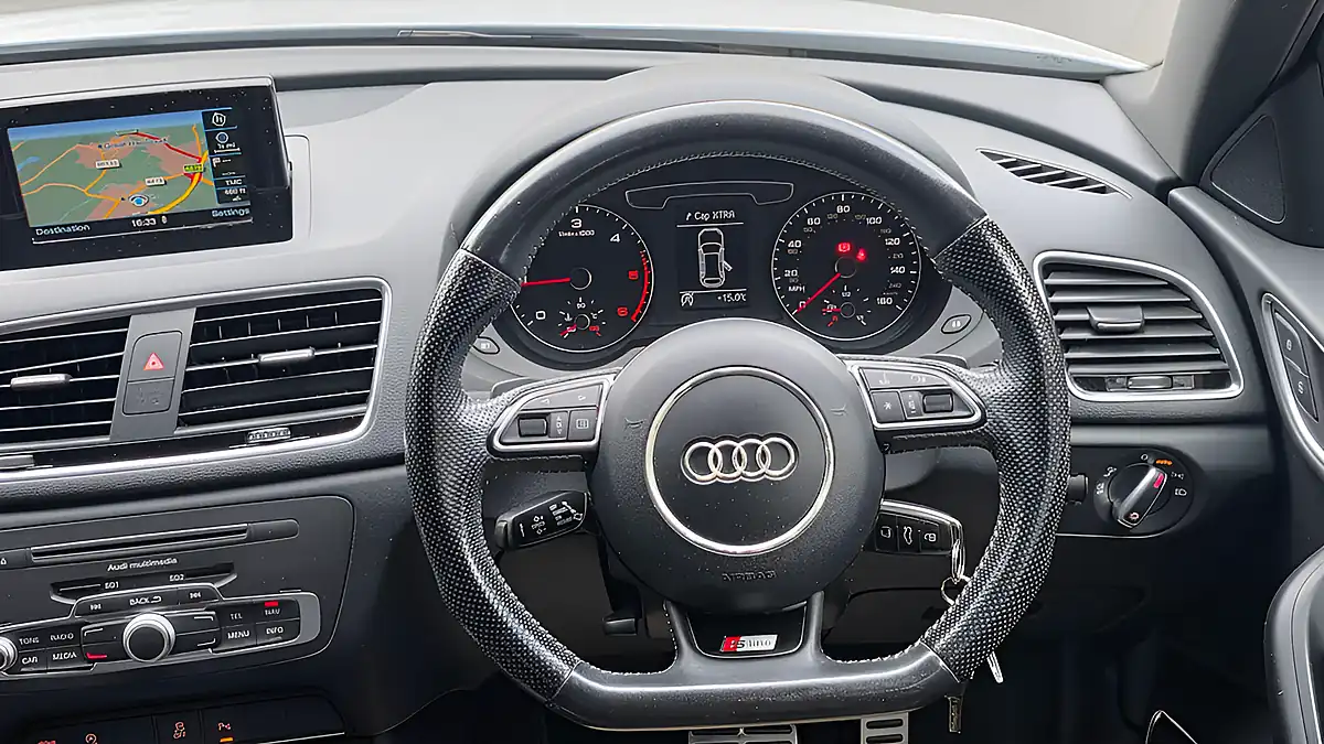 Used 2017 Audi Q3 Black Edition White - Interior and Exterior details 18