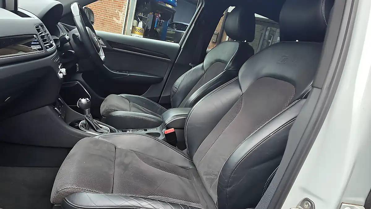 Used 2017 Audi Q3 Black Edition White - Interior and Exterior details 19