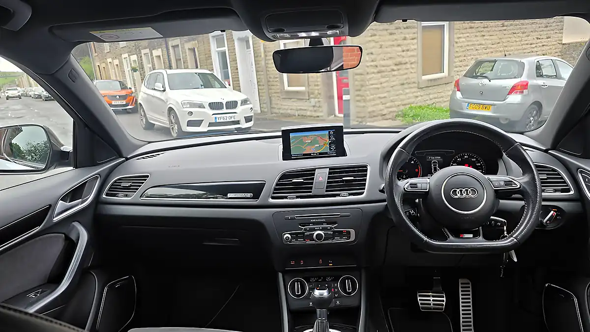 Used 2017 Audi Q3 Black Edition White - Interior and Exterior details 9
