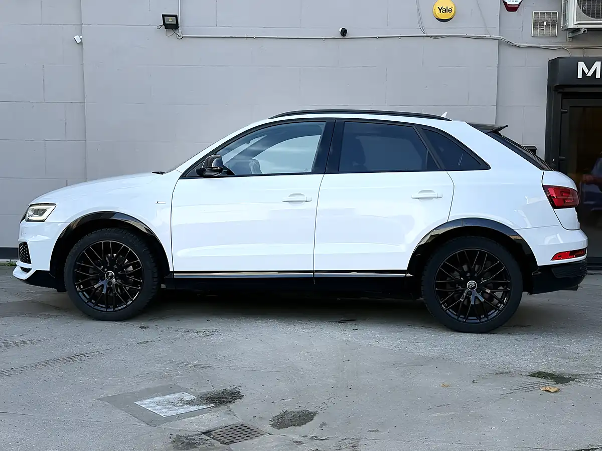 Used 2017 Audi Q3 Black Edition White - Interior and Exterior details 6