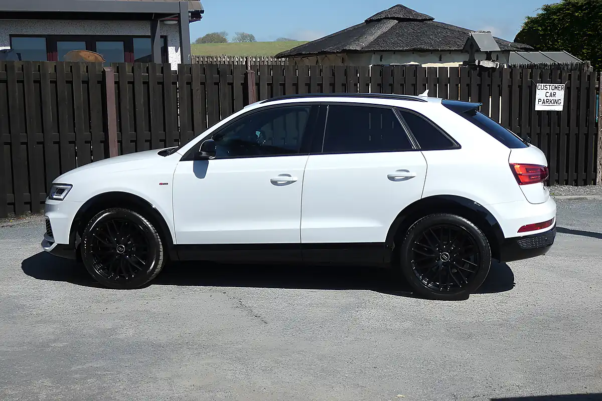 Used 2017 Audi Q3 Black Edition White - Interior and Exterior details 5