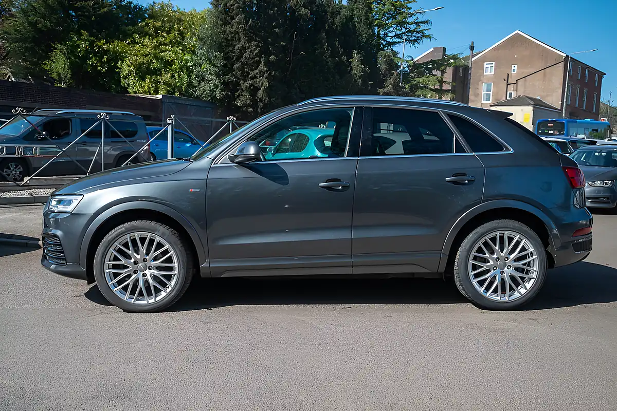 Used 2017 Audi Q3 S Line Plus Daytona Grey Pearl Effect - Interior and Exterior details 5