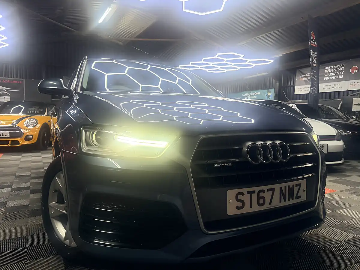 Used 2017 Audi Q3 Sport Blue - Front View
