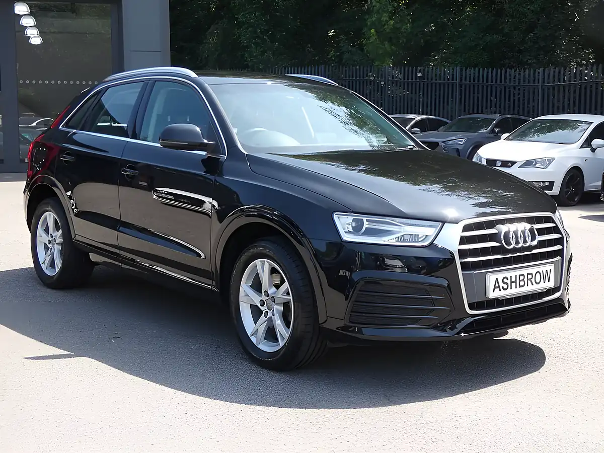 Used 2017 Audi Q3 Sport Mythos Black Metallic - Interior and Exterior details 6