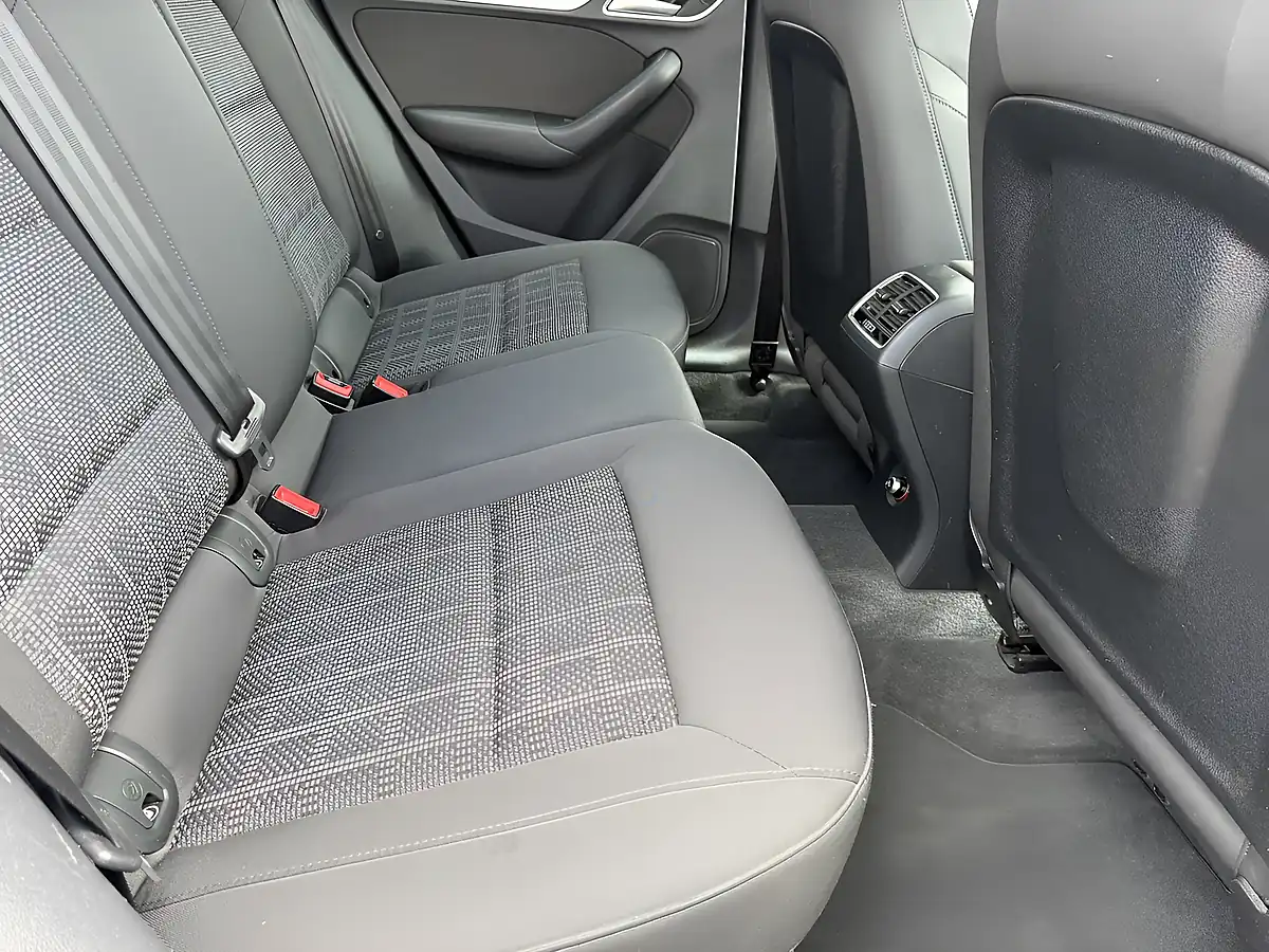 Used 2017 Audi Q3 Sport Silver - Interior and Exterior details 12