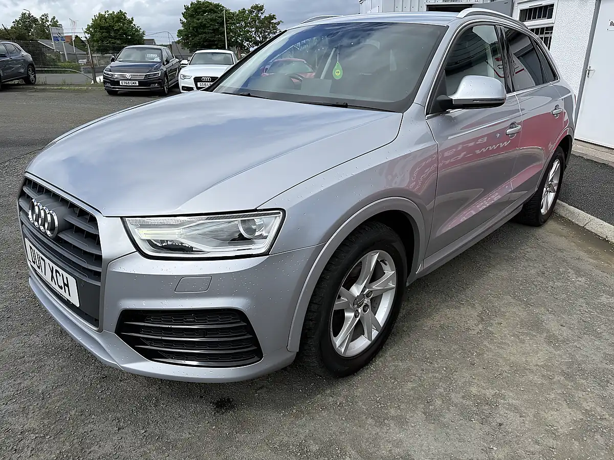 Used 2017 Audi Q3 Sport Silver - Interior and Exterior details 4