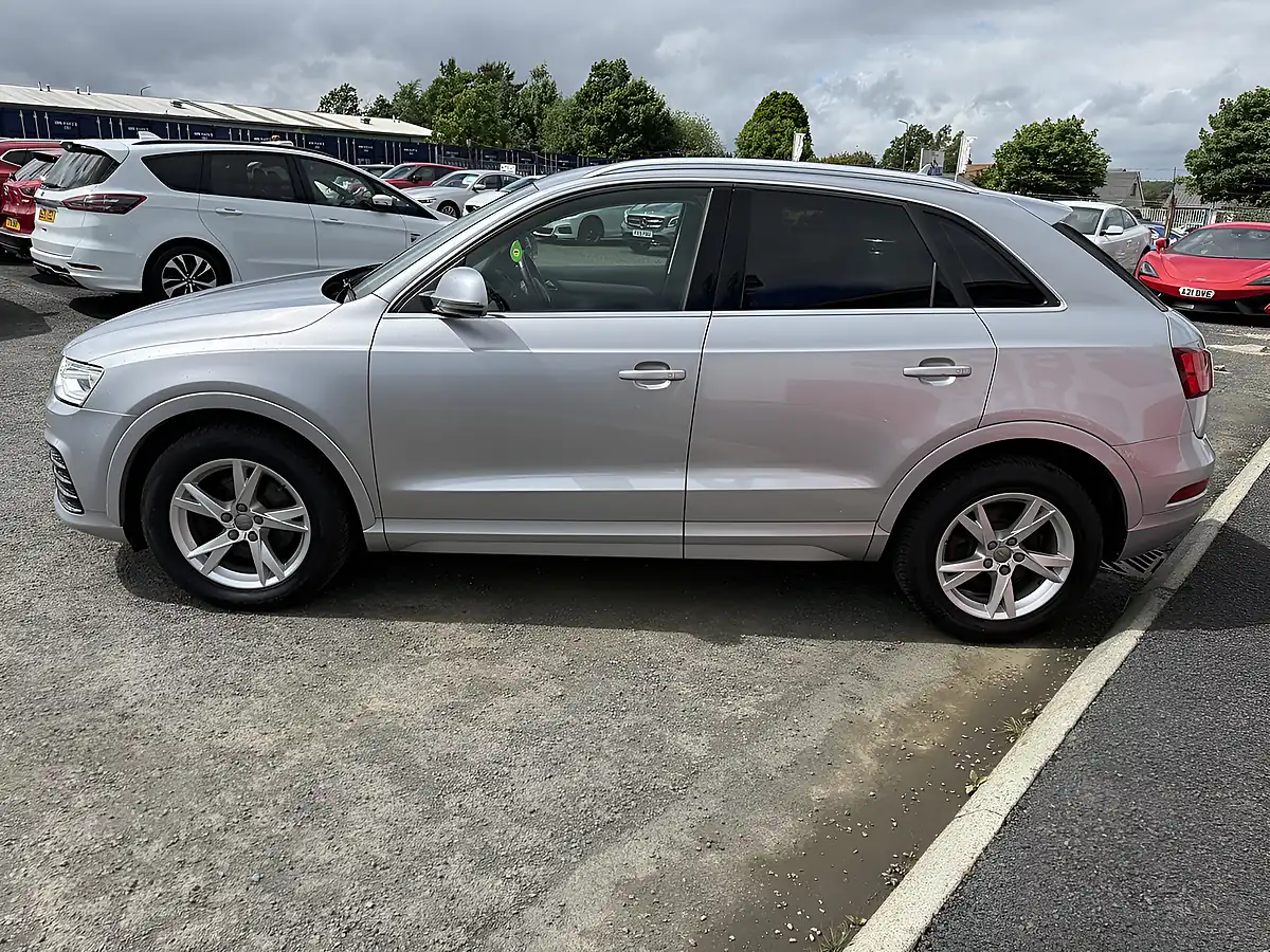 Used 2017 Audi Q3 Sport Silver - Interior and Exterior details 6