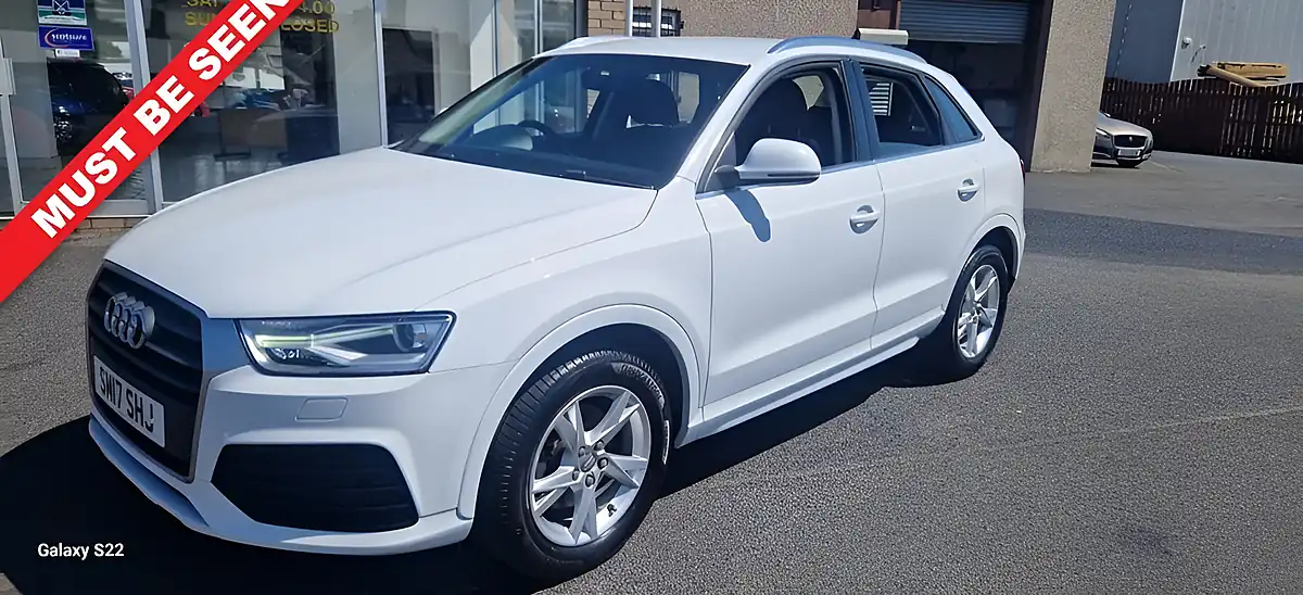 Used 2017 Audi Q3 Sport White - Front View