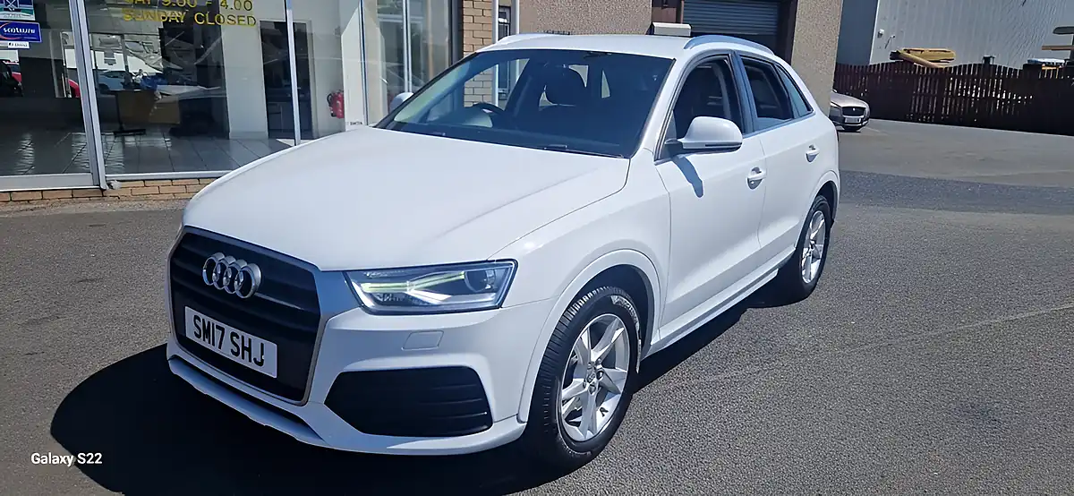 Used 2017 Audi Q3 Sport White - Interior and Exterior details 3