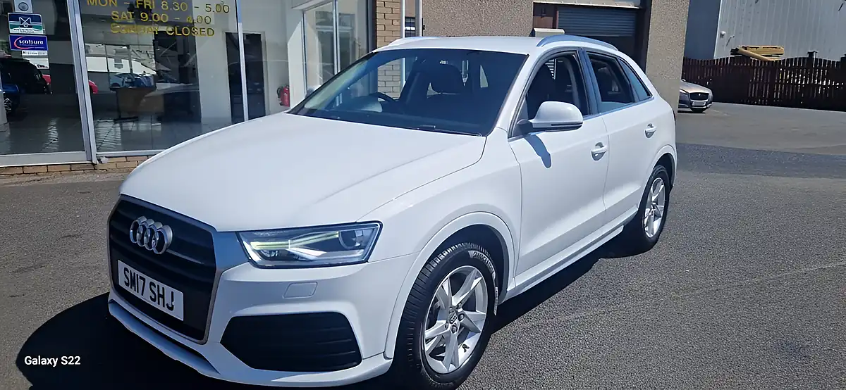 Used 2017 Audi Q3 Sport White - Interior and Exterior details 6