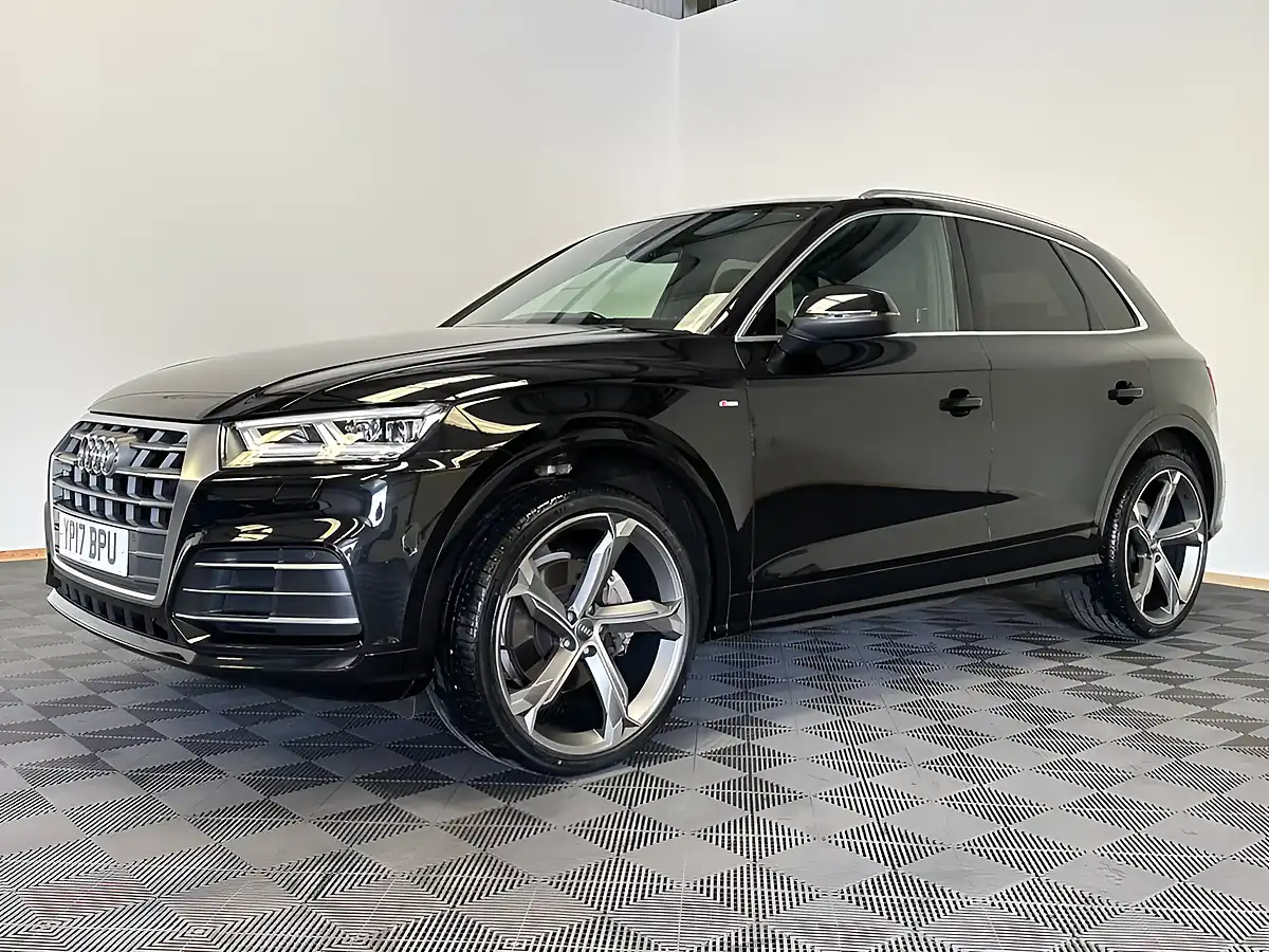 Used 2017 Audi Q5 S Line Black - Interior and Exterior details 6