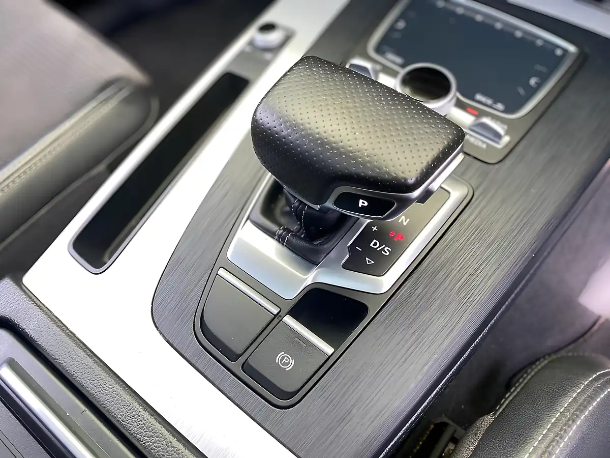 Used 2017 Audi Q5 S Line Black - Interior and Exterior details 4