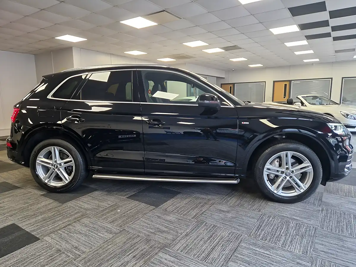 Used 2017 Audi Q5 S Line Black - Interior and Exterior details 6