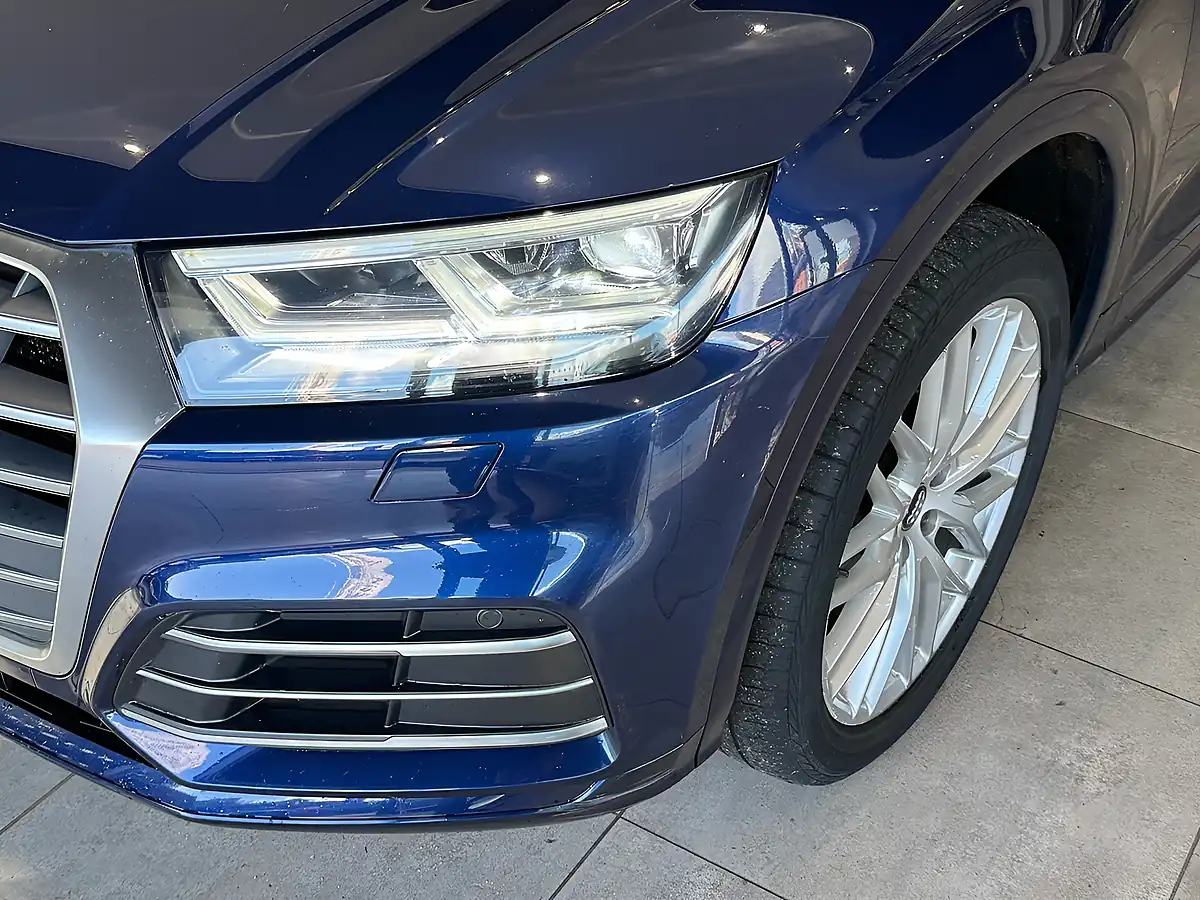 Used 2017 Audi Q5 S Line Blue - Interior and Exterior details 4