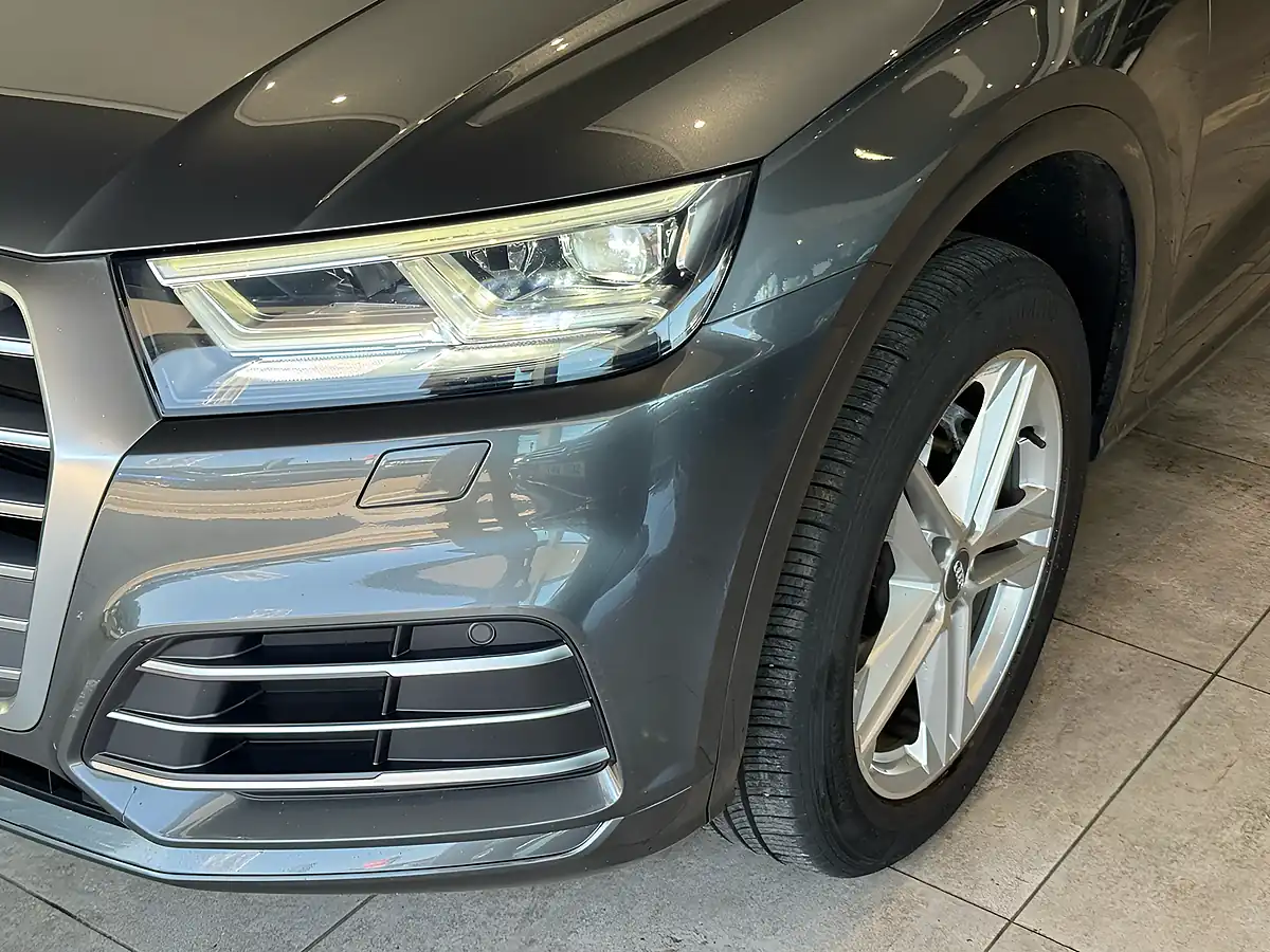 Used 2017 Audi Q5 S Line Grey - Interior and Exterior details 4