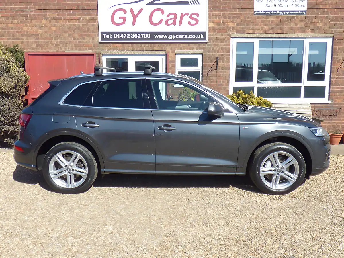 Used 2017 Audi Q5 S Line Grey - Interior and Exterior details 4