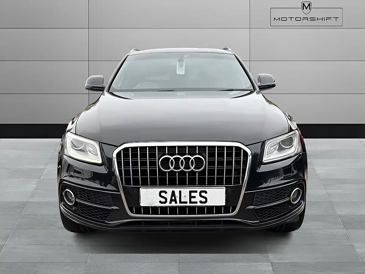 Used 2017 Audi Q5 S Line Plus Black - Interior and Exterior details 3