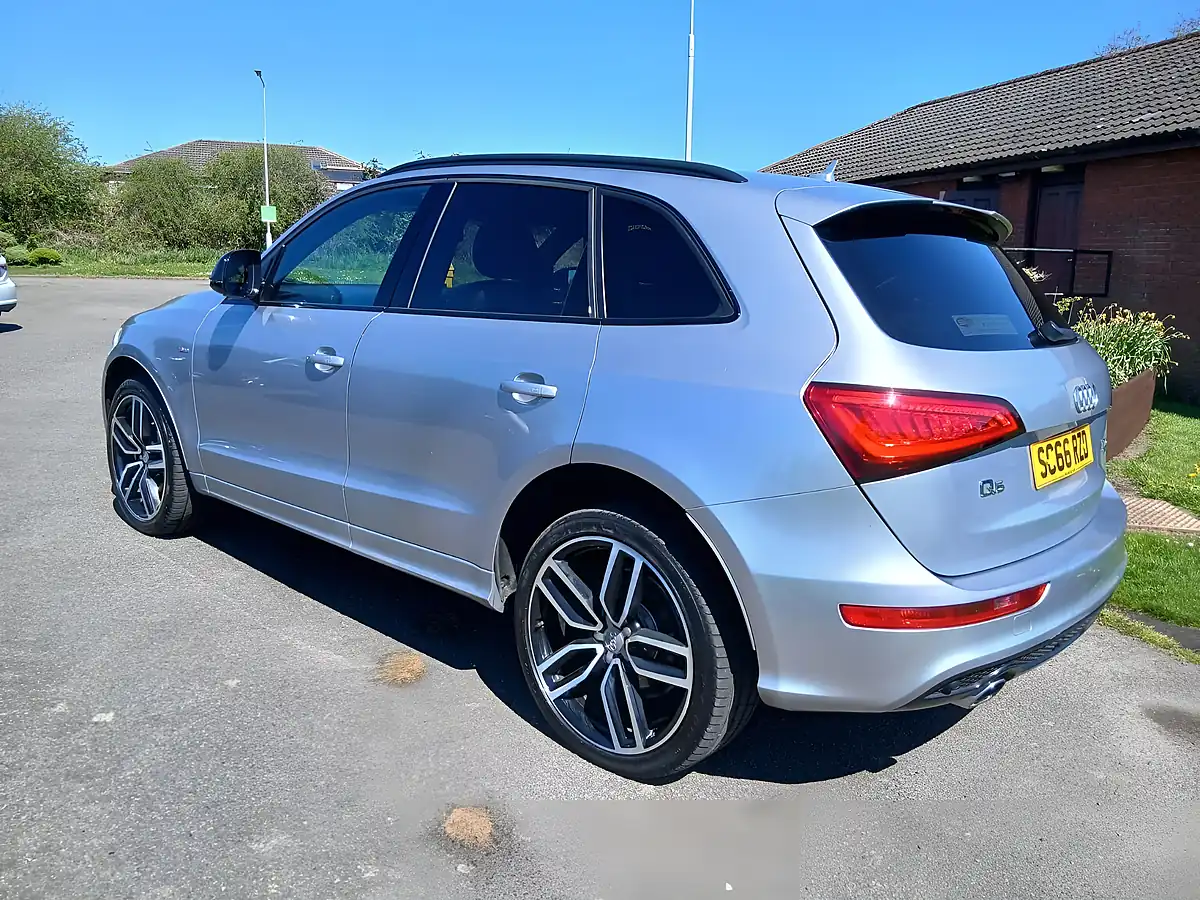 Used 2017 Audi Q5 S Line Plus Silver - Interior and Exterior details 7