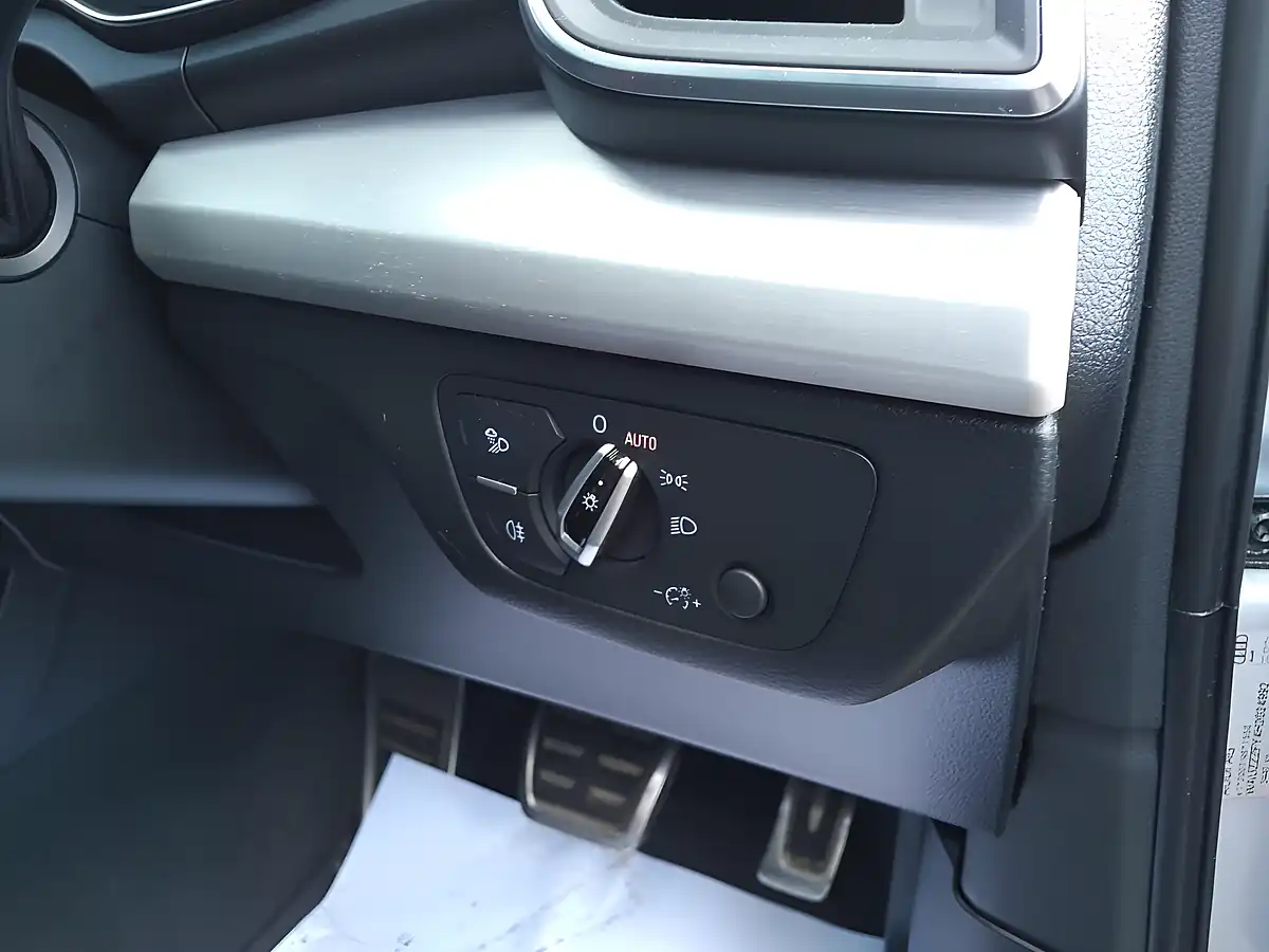 Used 2017 Audi Q5 S Line Silver - Interior and Exterior details 15