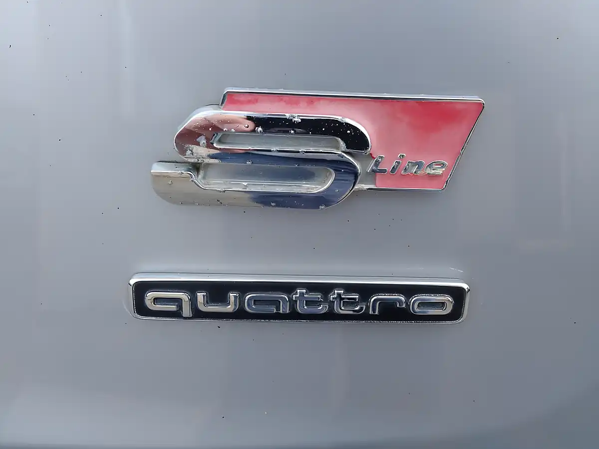Used 2017 Audi Q5 S Line Silver - Interior and Exterior details 7