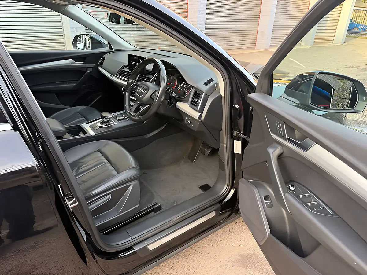 Used 2017 Audi Q5 Se Black - Interior and Exterior details 2