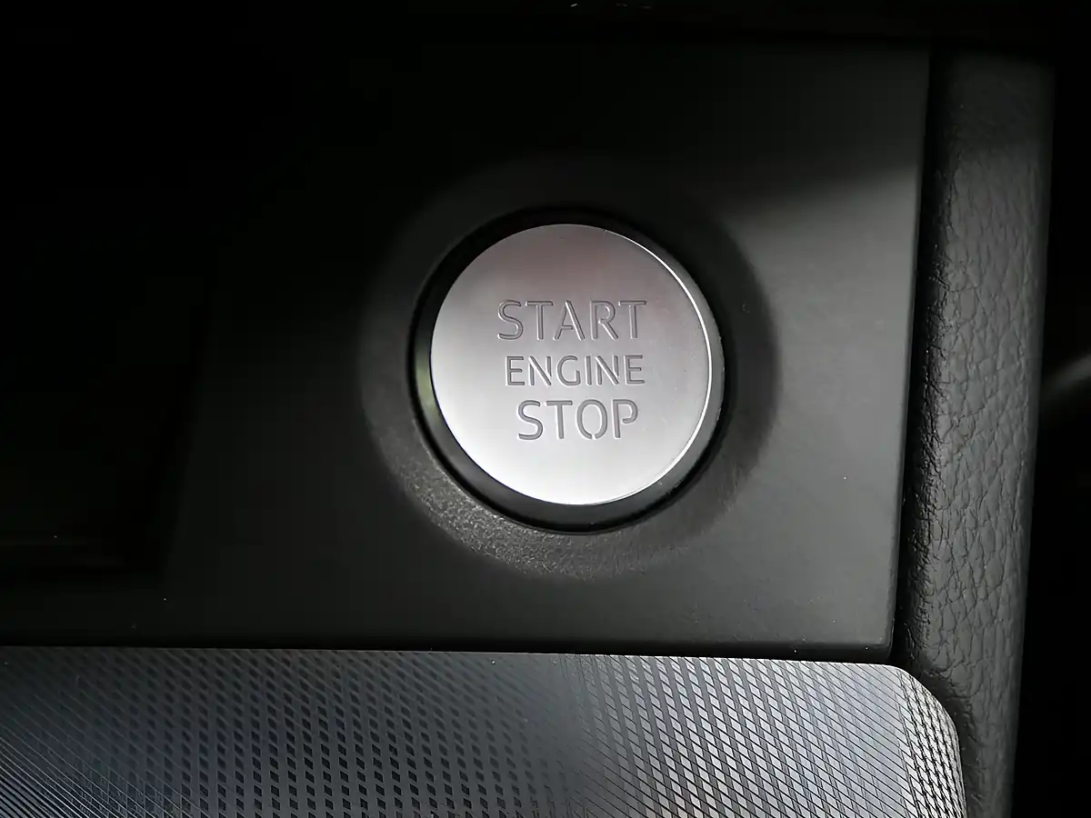 Used 2017 Audi Q5 Sport Brilliant Black - Interior and Exterior details 14