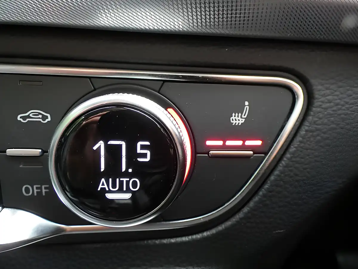 Used 2017 Audi Q5 Sport Brilliant Black - Interior and Exterior details 4