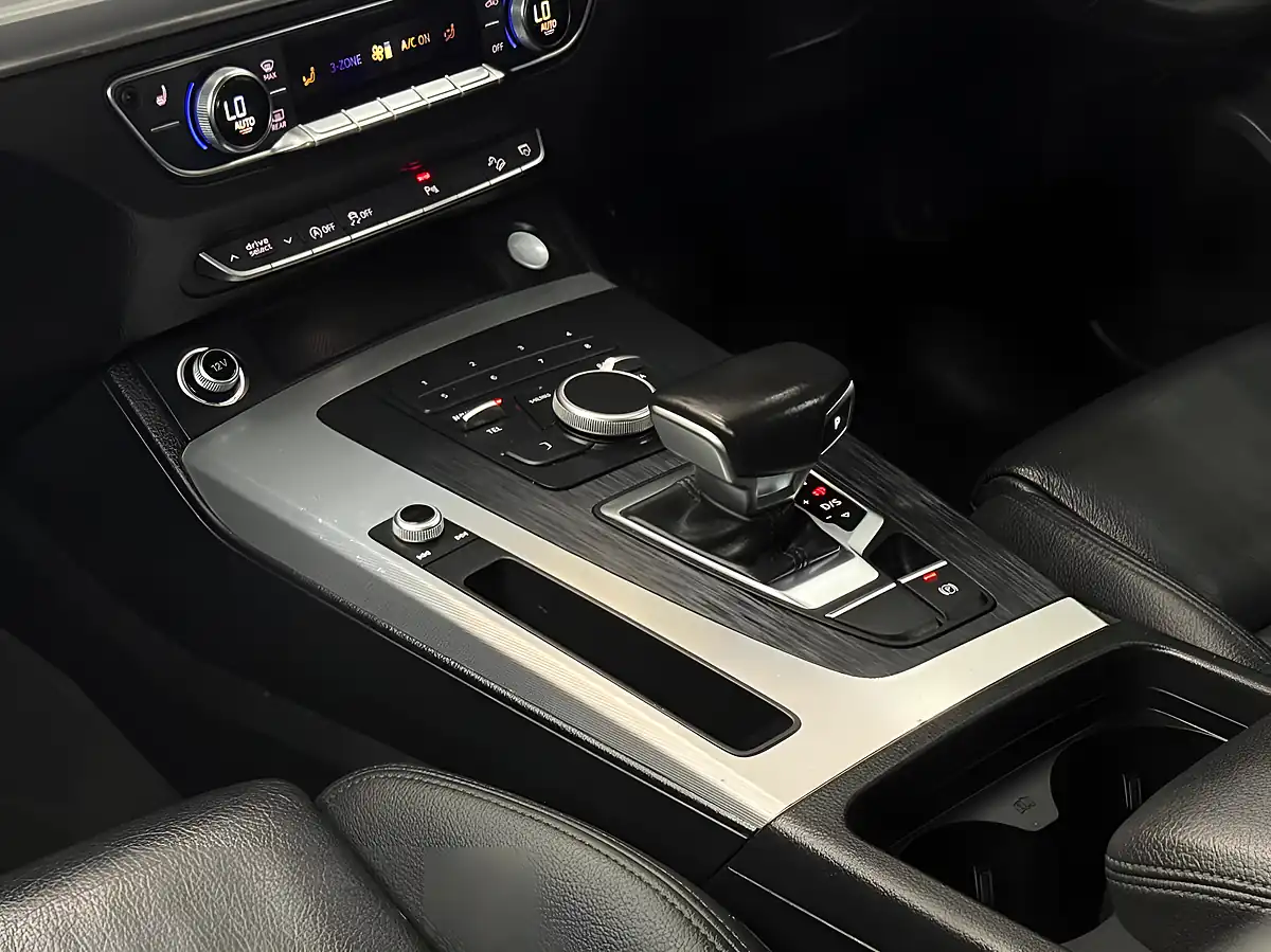 Used 2017 Audi Q5 Sport Grey - Interior and Exterior details 16