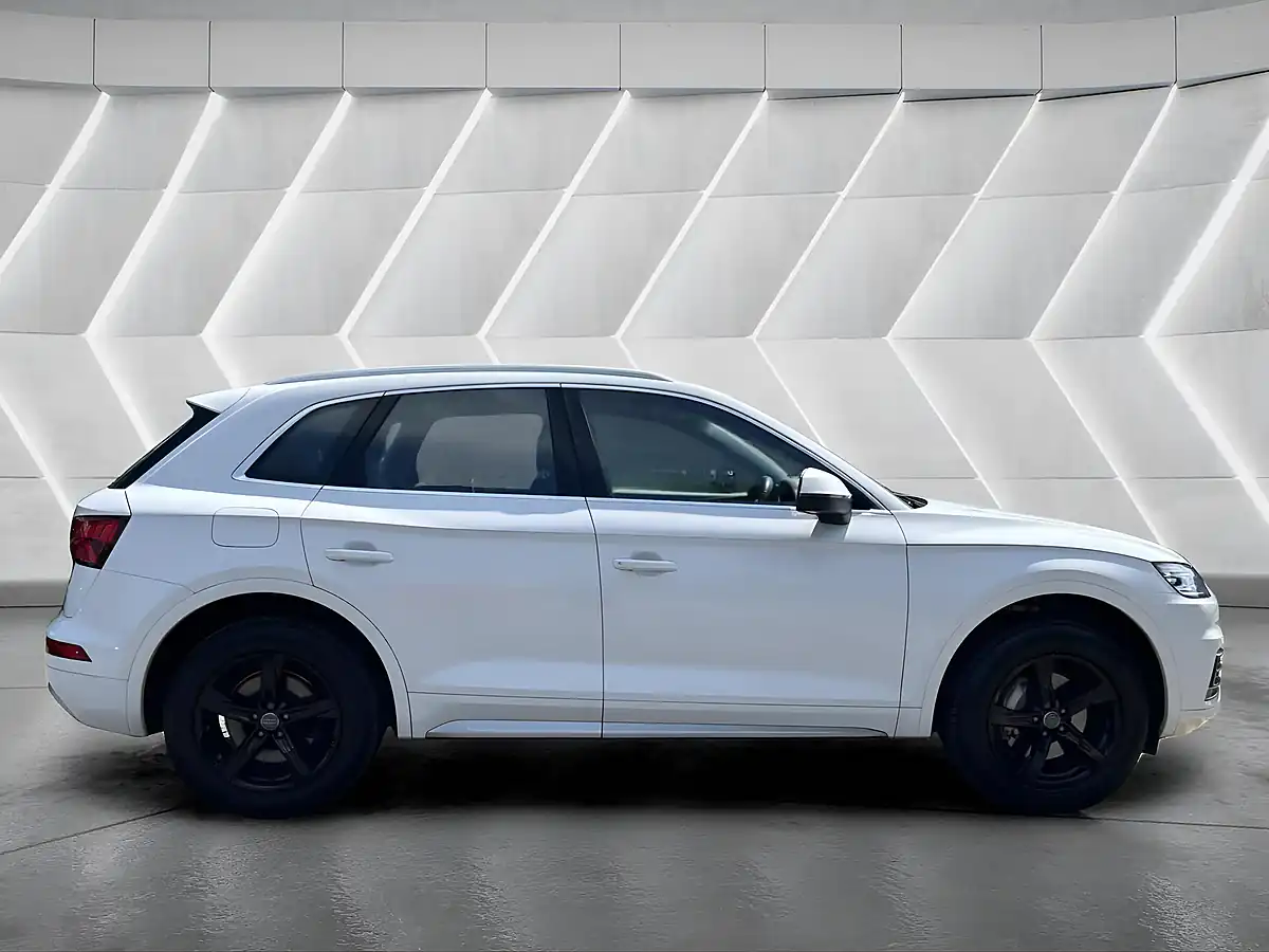 Used 2017 Audi Q5 Sport White - Interior and Exterior details 4