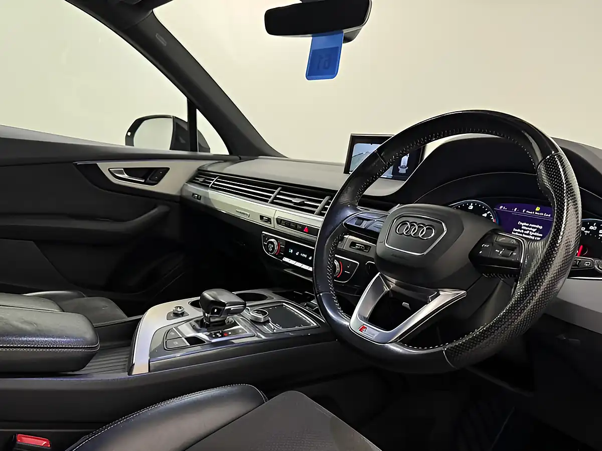 Used 2017 Audi Q7 S Line Black - Interior and Exterior details 11
