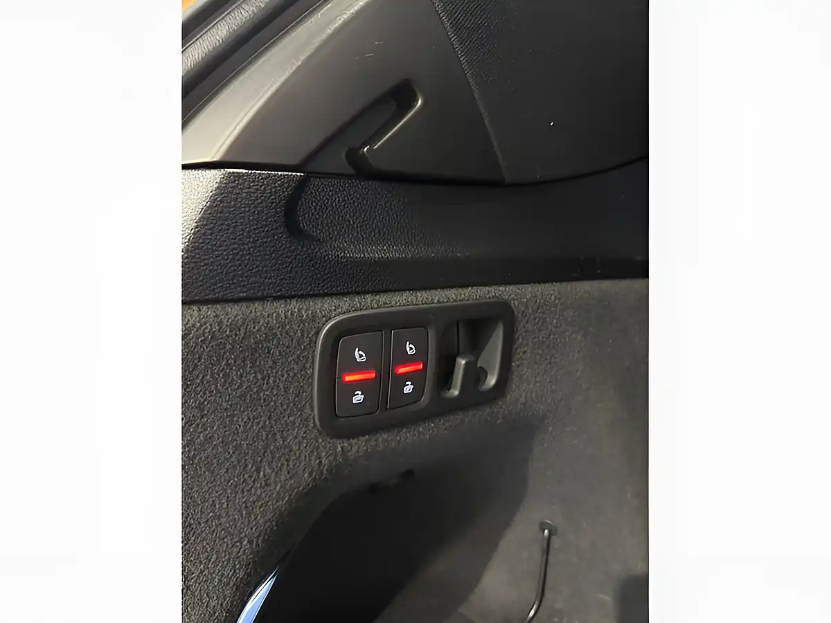 Used 2017 Audi Q7 S Line Black - Interior and Exterior details 18