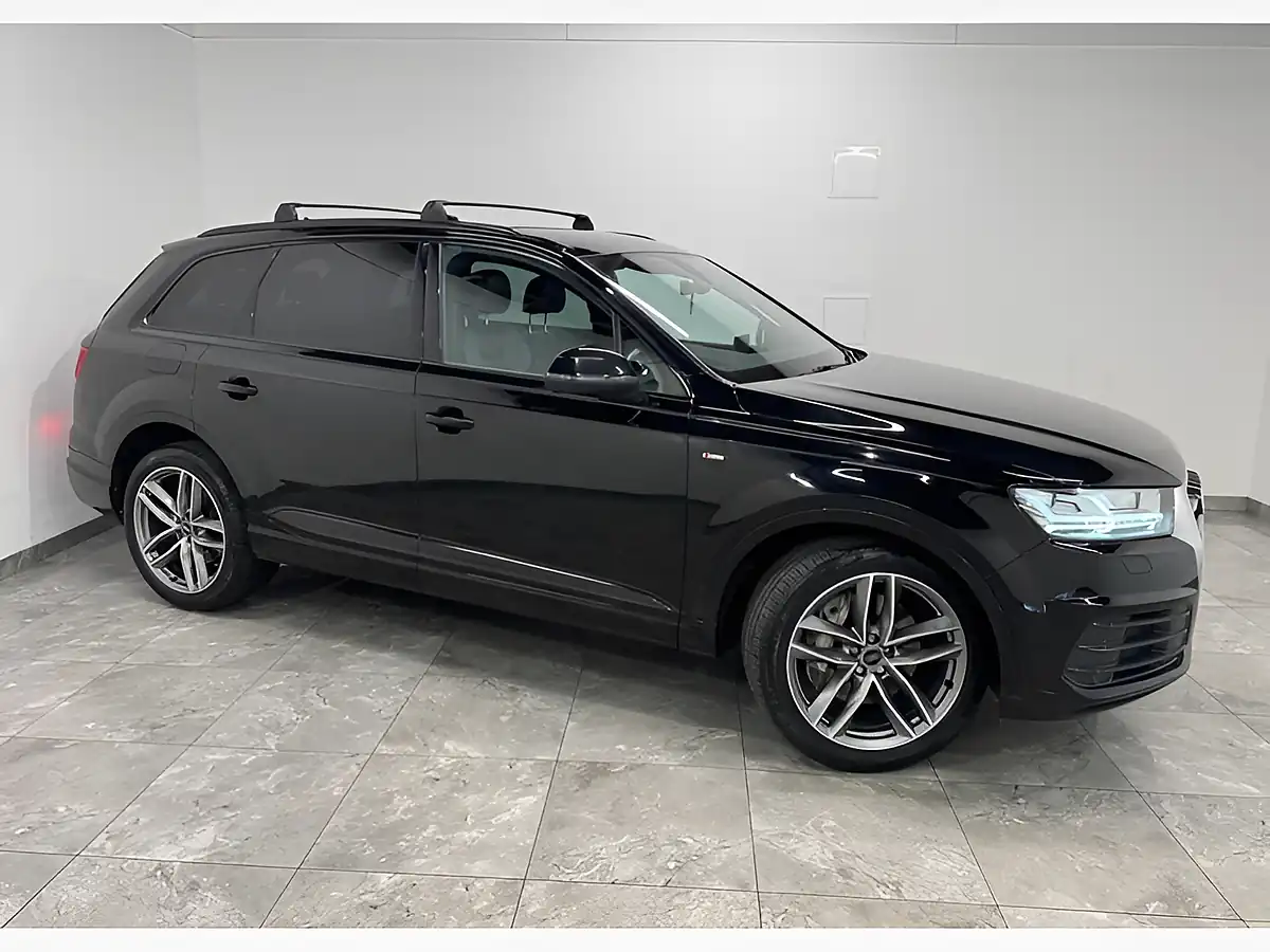 Used 2017 Audi Q7 S Line Black - Interior and Exterior details 2