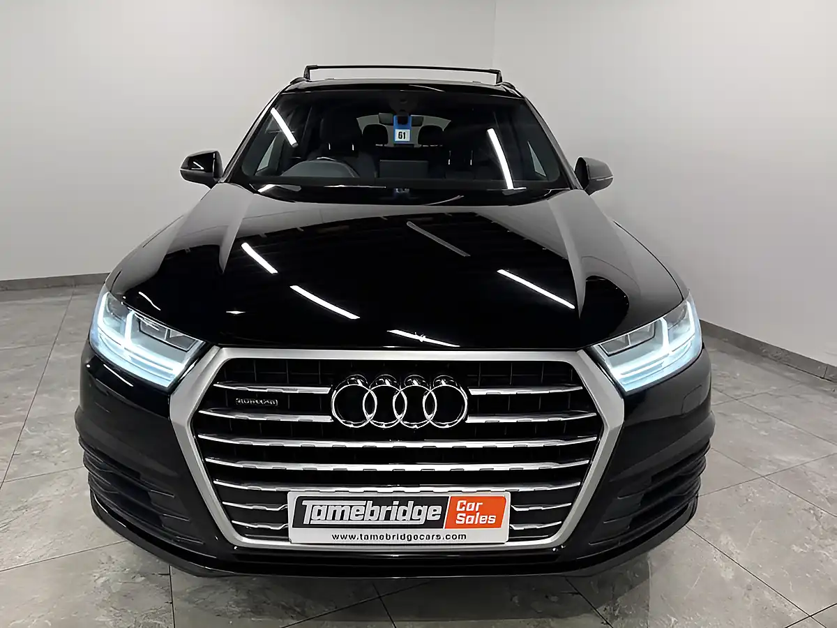 Used 2017 Audi Q7 S Line Black - Interior and Exterior details 3