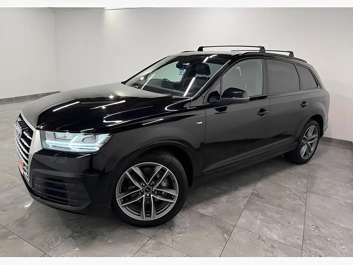 Used 2017 Audi Q7 S Line Black - Interior and Exterior details 4