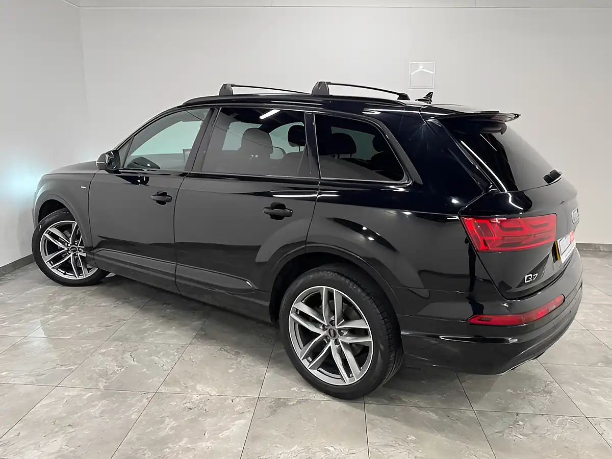 Used 2017 Audi Q7 S Line Black - Interior and Exterior details 6