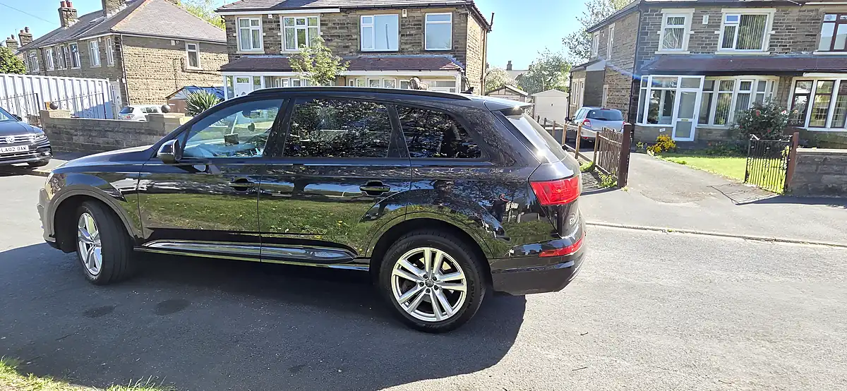 Used 2017 Audi Q7 S Line Black - Interior and Exterior details 8