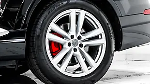 Used 2017 Audi Q7 S Line Black - Interior and Exterior details 12