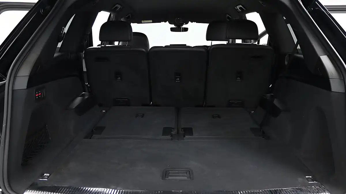 Used 2017 Audi Q7 S Line Black - Interior and Exterior details 14