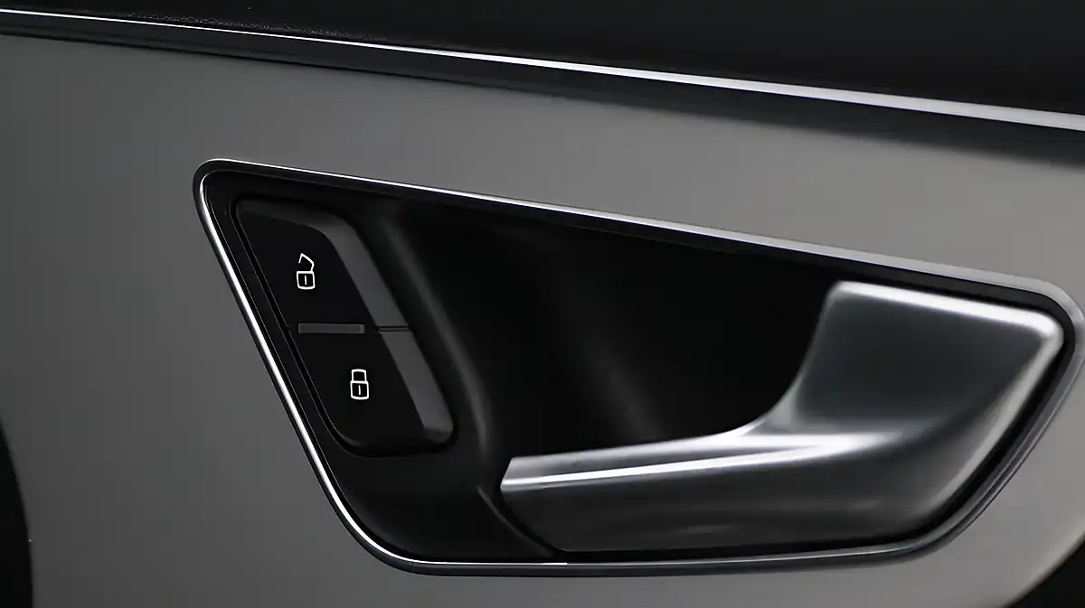 Used 2017 Audi Q7 S Line Black - Interior and Exterior details 15