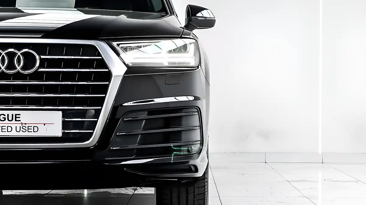 Used 2017 Audi Q7 S Line Black - Interior and Exterior details 9