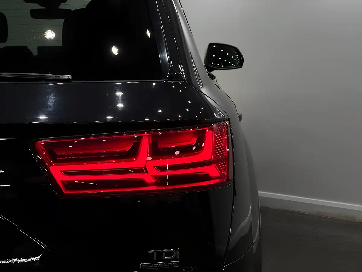 Used 2017 Audi Q7 S Line Black - Interior and Exterior details 12