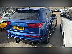Used 2017 Audi Q7 S Line Blue - Interior and Exterior details 4