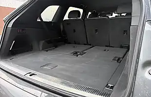 Used 2017 Audi Q7 S Line Grey - Interior and Exterior details 8