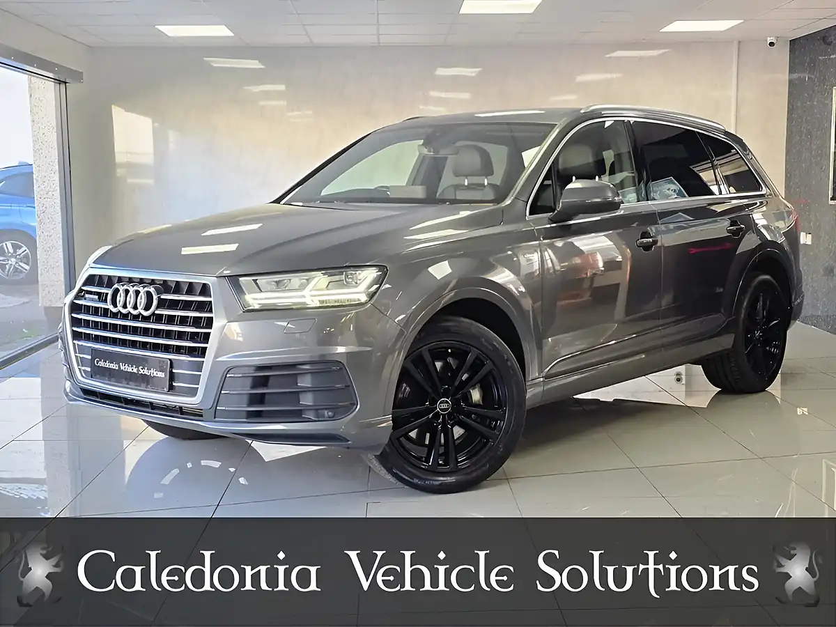 Used 2017 Audi Q7 S Line Grey - Interior and Exterior details 2