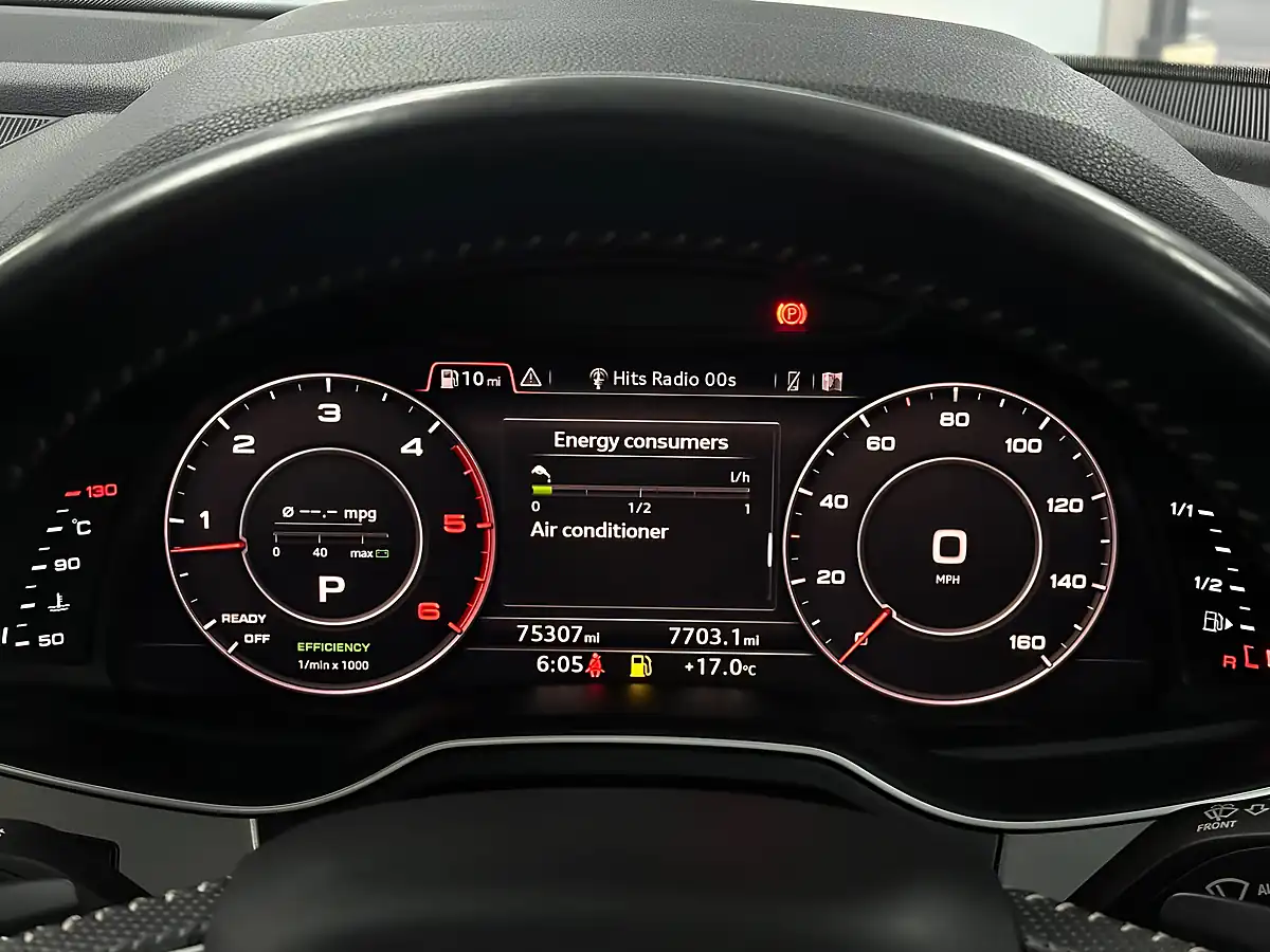 Used 2017 Audi Q7 S Line White - Interior and Exterior details 15
